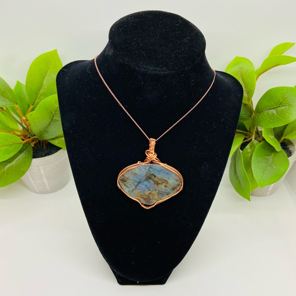 Hand wire wrapped Labradorite pendant